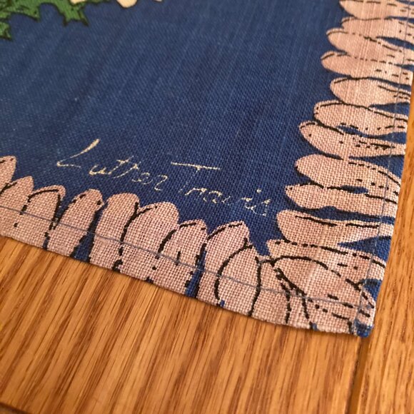 Vintage Linen Tea Towel, Buffet Scarf, Table Runner Centerpiece, or Framed Art - Picture 10 of 14